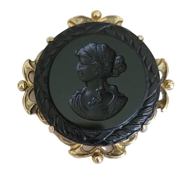 Gold Tone Black Carved Glass Intaglio Cameo Brooch Pin K368 - Picture 1 of 9